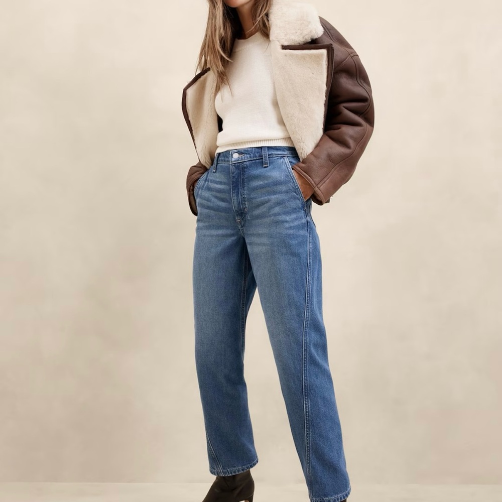 Banana Republic Luxe High-Rise Barrel Jean size 29